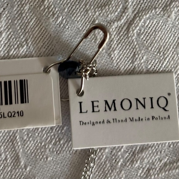 Lemoniq 30" Sterling Chain with Blue Swarovski Crystal Pendant - Picture 4 of 5